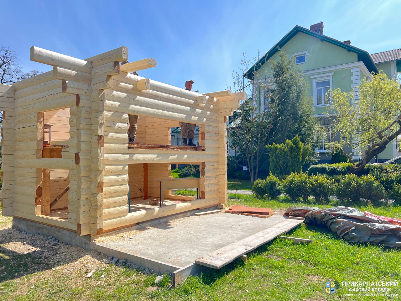 «Капличка коледжу: від будови до духовної святині»